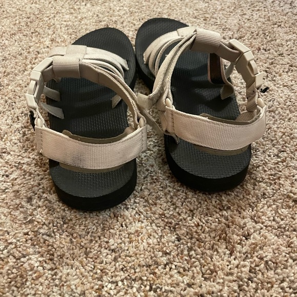 Teva Women’s Dorado Sandle Size 9 - Picture 5 of 6